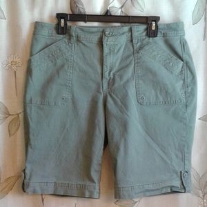 Gloria Vanderbilt Capris